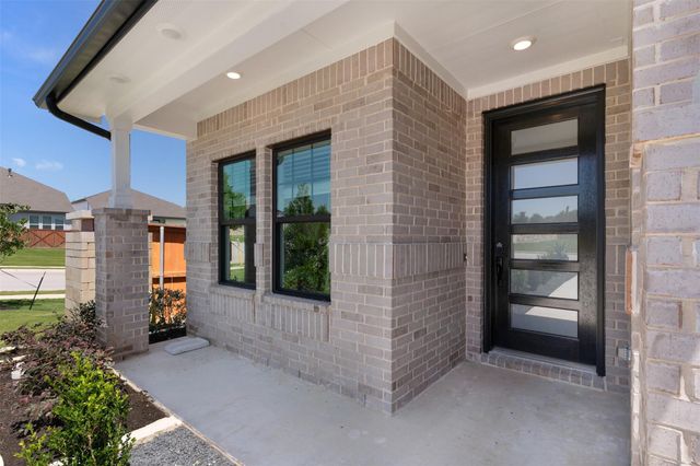 1132 Stonehill DR, Georgetown, TX 78633