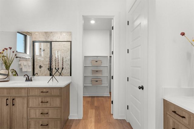 1132 Stonehill DR, Georgetown, TX 78633