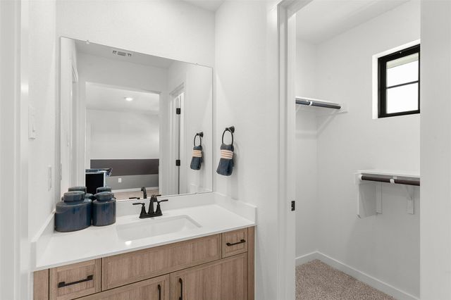 1132 Stonehill DR, Georgetown, TX 78633