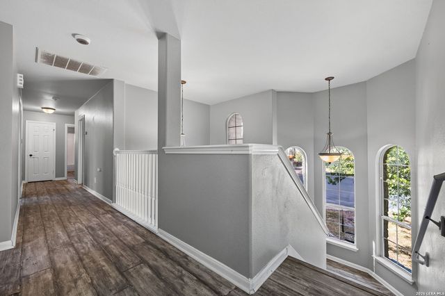 1506 Crescent Point, San Antonio, TX 78258
