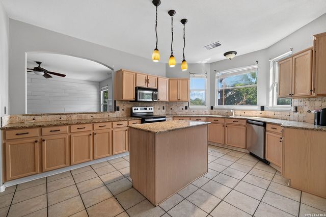 1506 Crescent Point, San Antonio, TX 78258