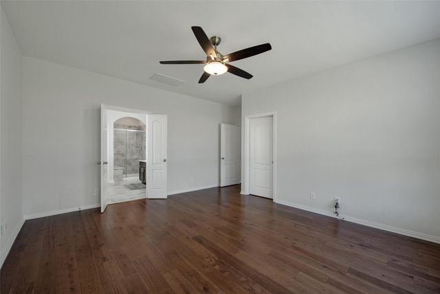 405 W Bend Drive, League City, TX 77573