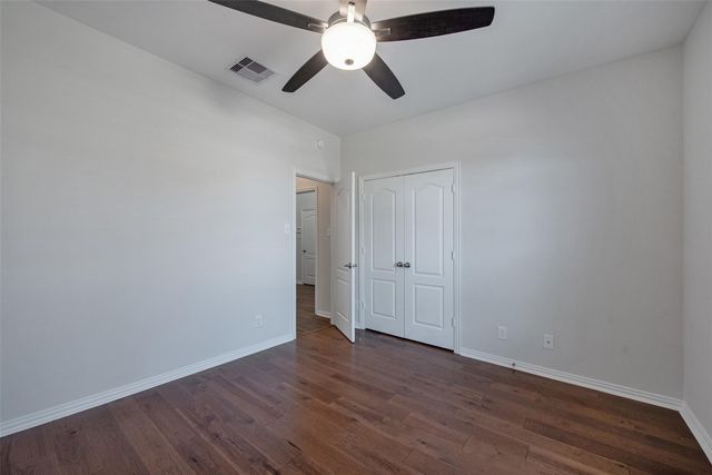 405 W Bend Drive, League City, TX 77573