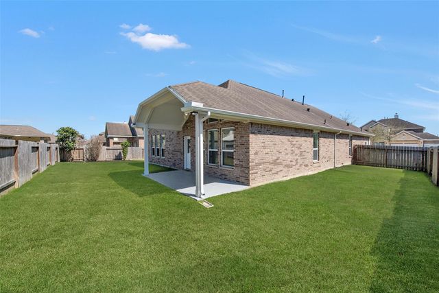 405 W Bend Drive, League City, TX 77573