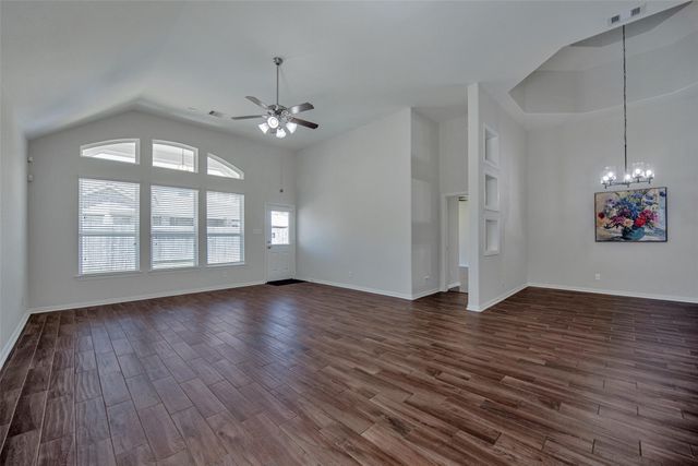 405 W Bend Drive, League City, TX 77573