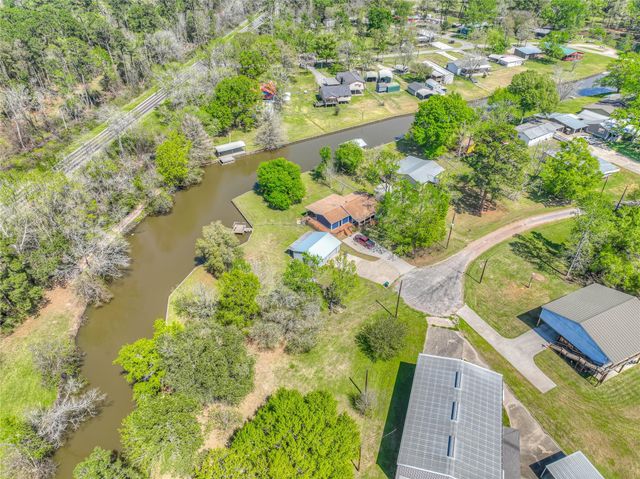 426 Deer Run Road, Trinity, TX 75862