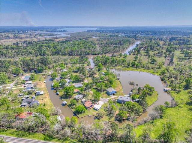 426 Deer Run Road, Trinity, TX 75862