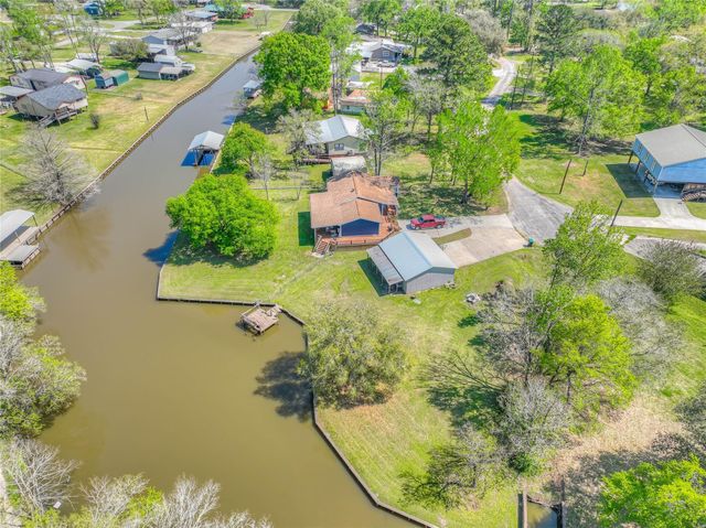 426 Deer Run Road, Trinity, TX 75862