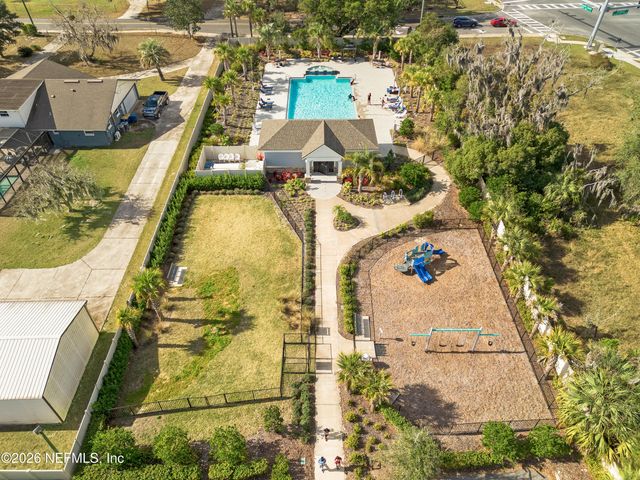 255 ANNIES Place, Jacksonville, FL 32218