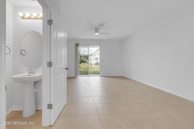 255 ANNIES Place, Jacksonville, FL 32218