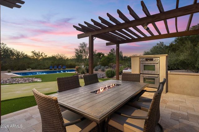 8036 E CONQUISTADORES Drive, Scottsdale, AZ 85255