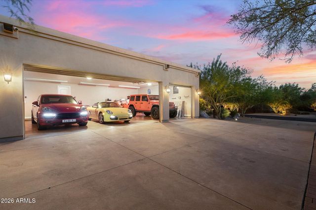 8036 E CONQUISTADORES Drive, Scottsdale, AZ 85255