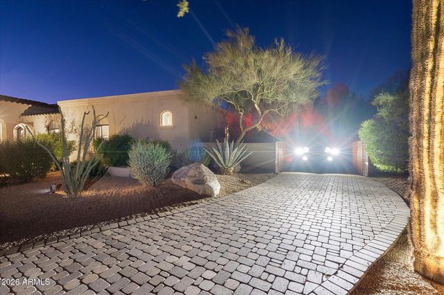 8036 E CONQUISTADORES Drive, Scottsdale, AZ 85255