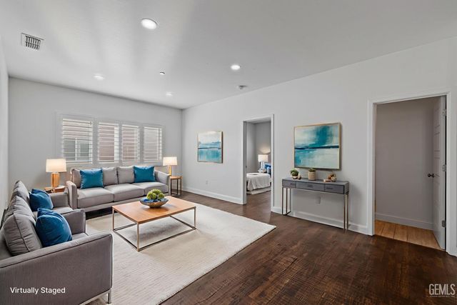 3303 Rustic Woods Lane, Shafter, CA 93263