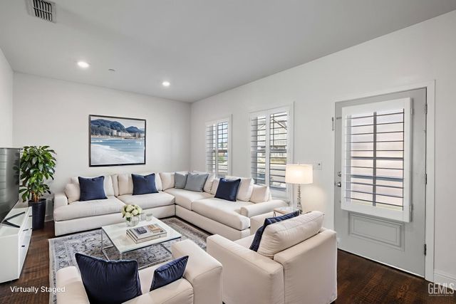 3303 Rustic Woods Lane, Shafter, CA 93263