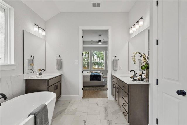 18813 Hopper LN, Austin, TX 78738