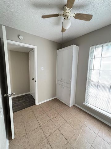 3100 Medina Street 3106, Irving, TX 75061