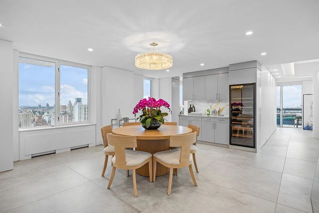 422 E 72nd Street 37AD, New York City, NY 10021