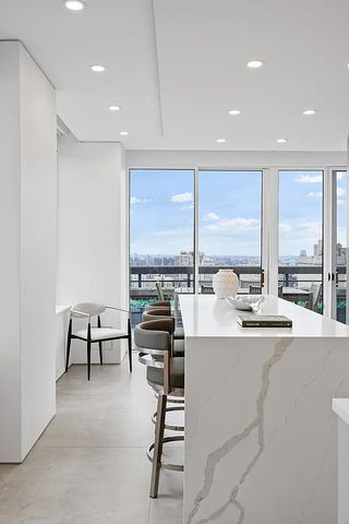 422 E 72nd Street 37AD, New York City, NY 10021