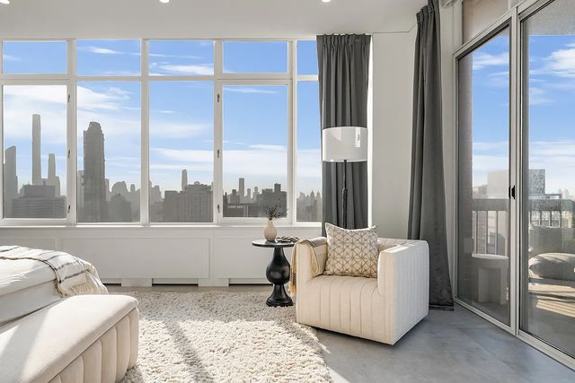 422 E 72nd Street 37AD, New York City, NY 10021