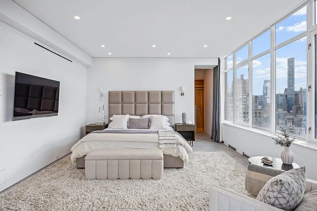 422 E 72nd Street 37AD, New York City, NY 10021