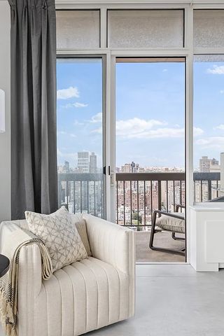 422 E 72nd Street 37AD, New York City, NY 10021
