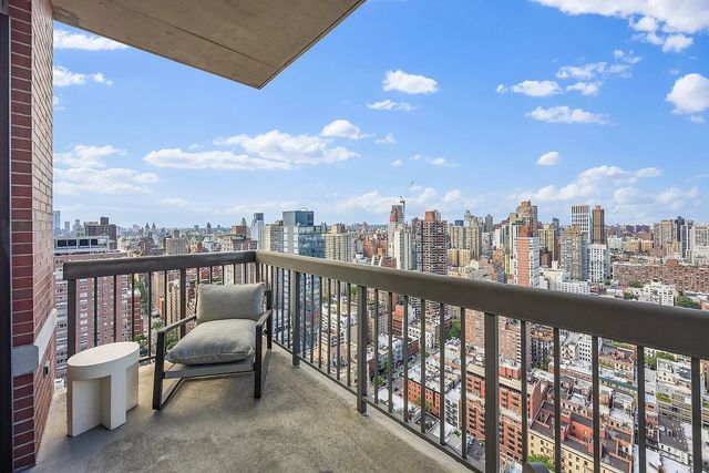 422 E 72nd Street 37AD, New York City, NY 10021