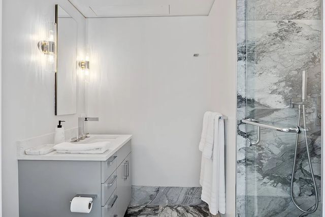 422 E 72nd Street 37AD, New York City, NY 10021