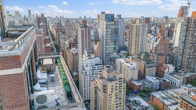 422 E 72nd Street 37AD, New York City, NY 10021