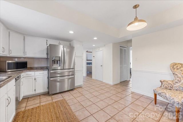 7020 Valley Haven Drive, Charlotte, NC 28211