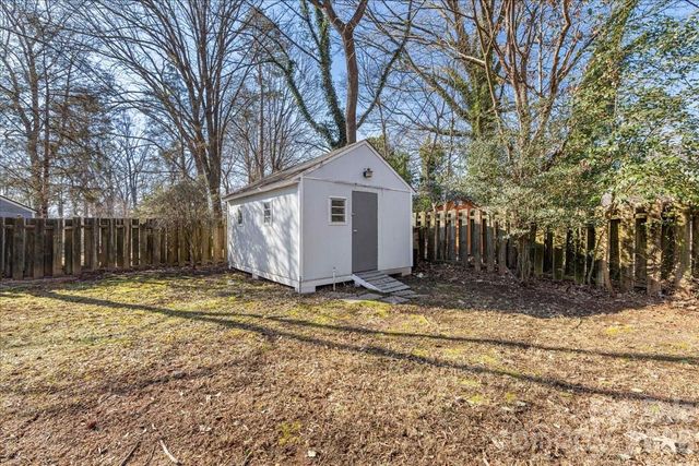 7020 Valley Haven Drive, Charlotte, NC 28211