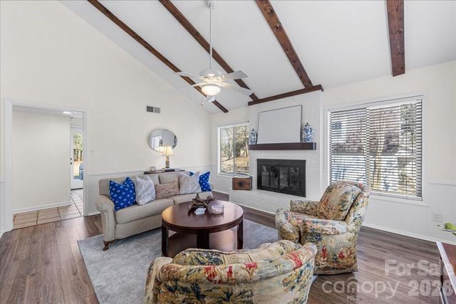 7020 Valley Haven Drive, Charlotte, NC 28211