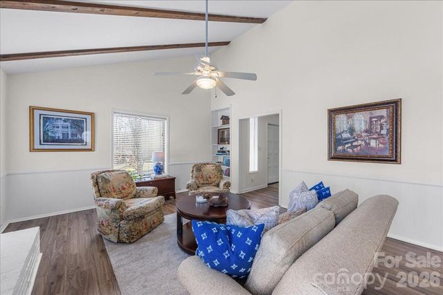 7020 Valley Haven Drive, Charlotte, NC 28211