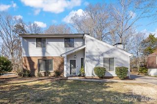 7020 Valley Haven Drive, Charlotte, NC 28211