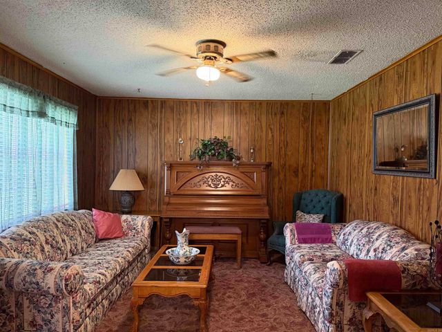 3803 W 17th, Pine Bluff, AR 71602