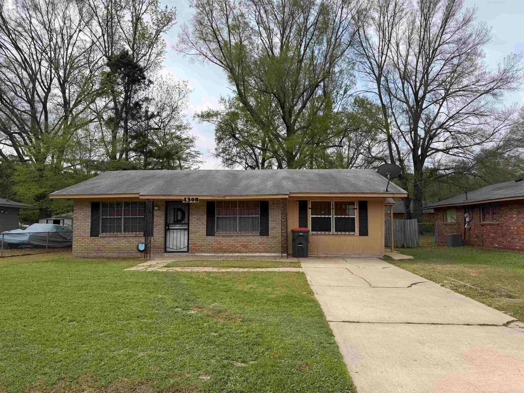 3803 W 17th, Pine Bluff, AR 71602