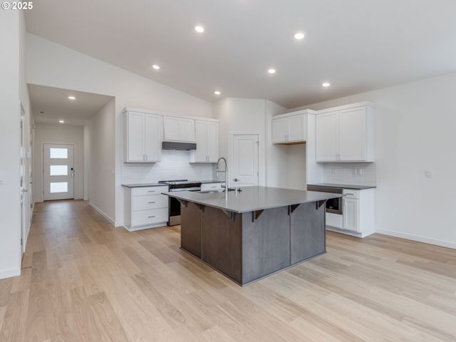 151 Nw 30TH St, Battle Ground, WA 98604