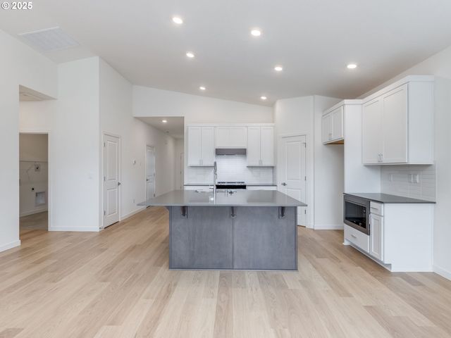 151 Nw 30TH St, Battle Ground, WA 98604