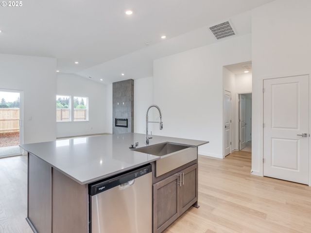 151 Nw 30TH St, Battle Ground, WA 98604