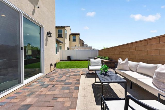 10335 River Bluff Drive, Santee, CA 92071