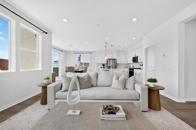 10335 River Bluff Drive, Santee, CA 92071