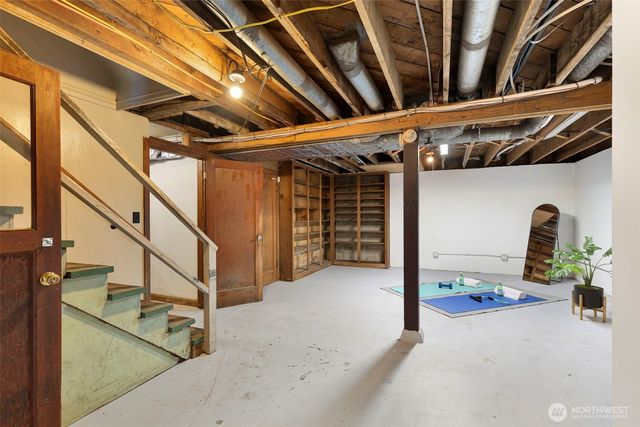 2425 N Wycoff Avenue, Bremerton, WA 98312