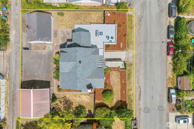 2425 N Wycoff Avenue, Bremerton, WA 98312