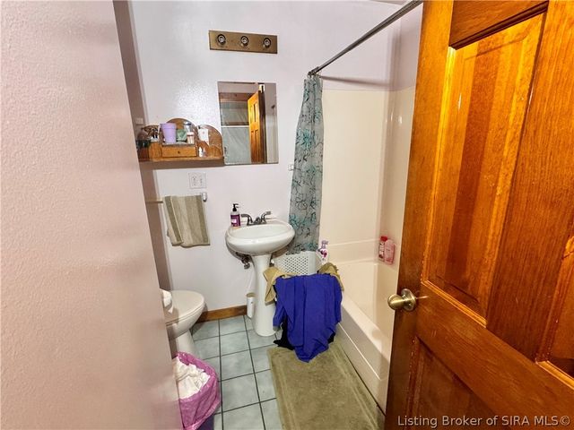 8905 Tunnel Mill Road, Marysville, IN 47141