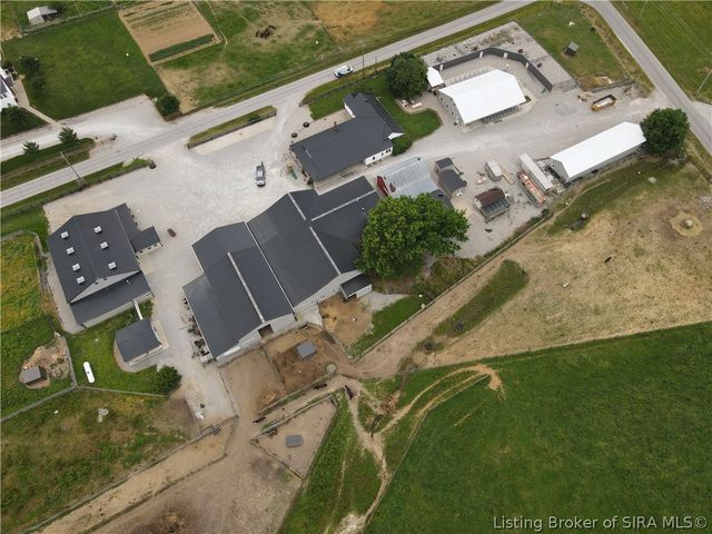 8905 Tunnel Mill Road, Marysville, IN 47141