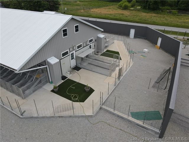 8905 Tunnel Mill Road, Marysville, IN 47141