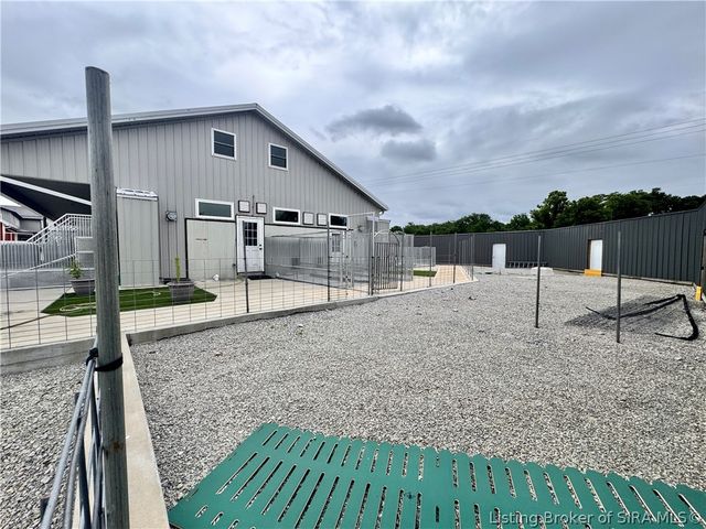 8905 Tunnel Mill Road, Marysville, IN 47141