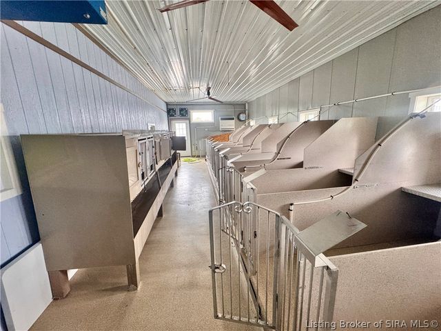 8905 Tunnel Mill Road, Marysville, IN 47141