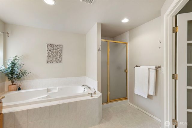 6207 NE Blakewood Court, Kingston, WA 98346