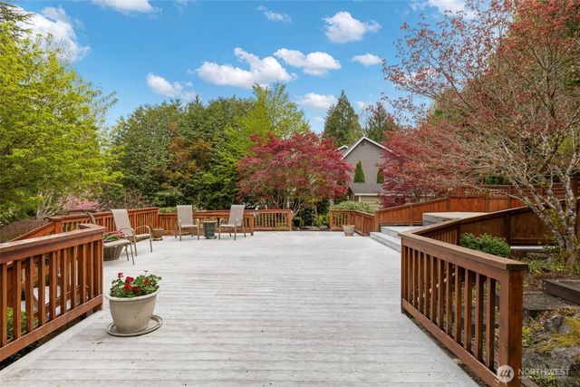 6207 NE Blakewood Court, Kingston, WA 98346